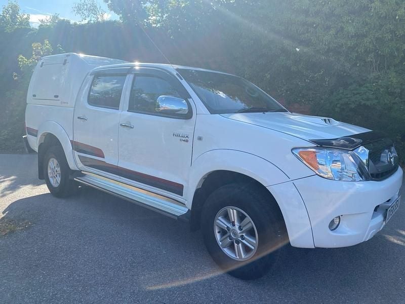White Used 2008 Toyota HiLux Pickup | £8,395 - Image 1/4