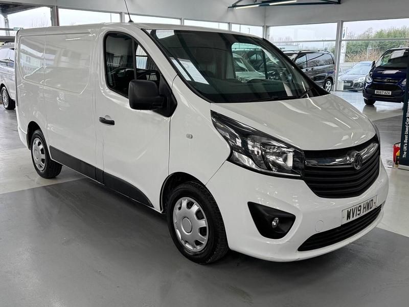 Used Vauxhall Vivaro Sportive 120 HP (88 kW) 2019 White MPV