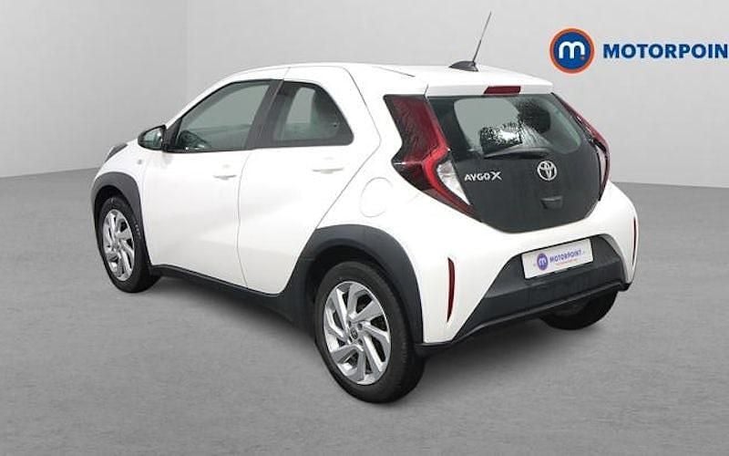 Used Toyota Aygo X PURE 72 HP (52 kW) 2025 SUV