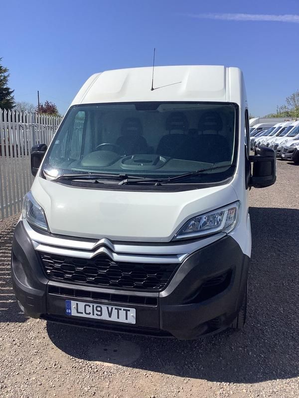 Used Citroën Relay 130 HP (95 kW) 2019 White Van