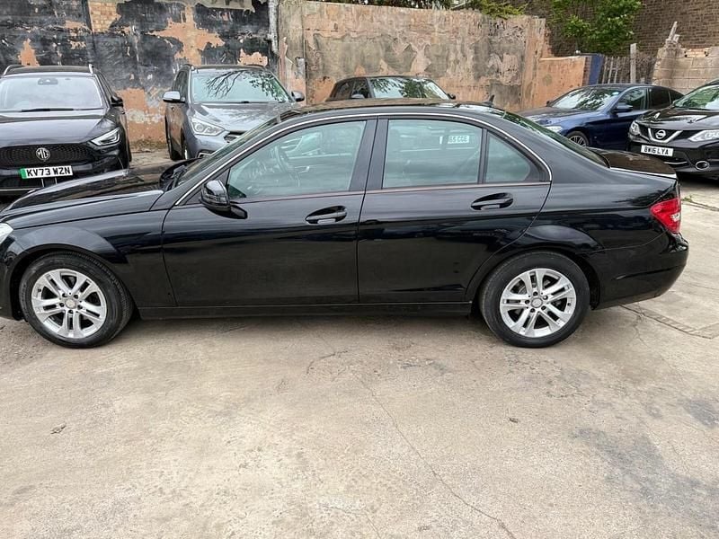 Begagnad Mercedes C180 Executive 2012 Svart Sedan