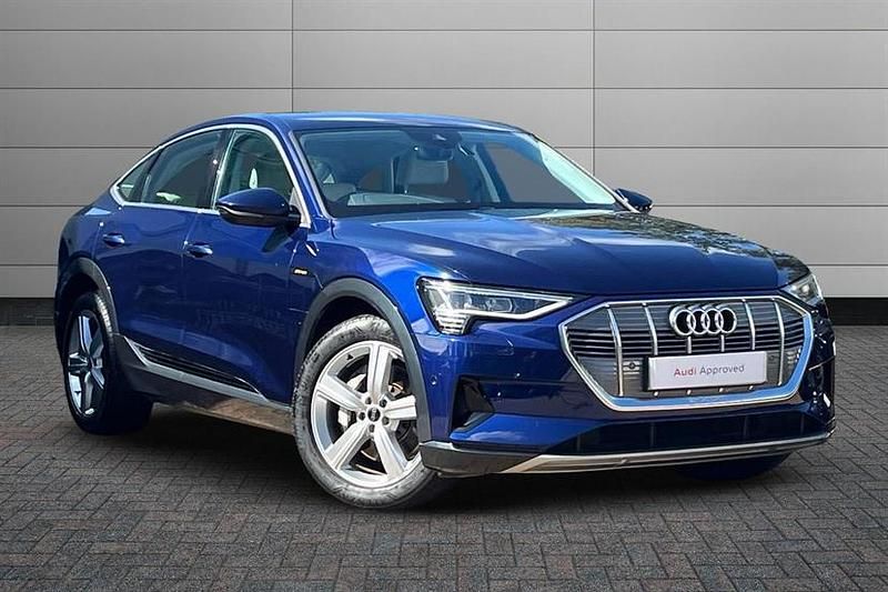 Navarra blue Used 2022 Audi e-tron Design SUV | £23,750 (Expensive) - Image 1/4