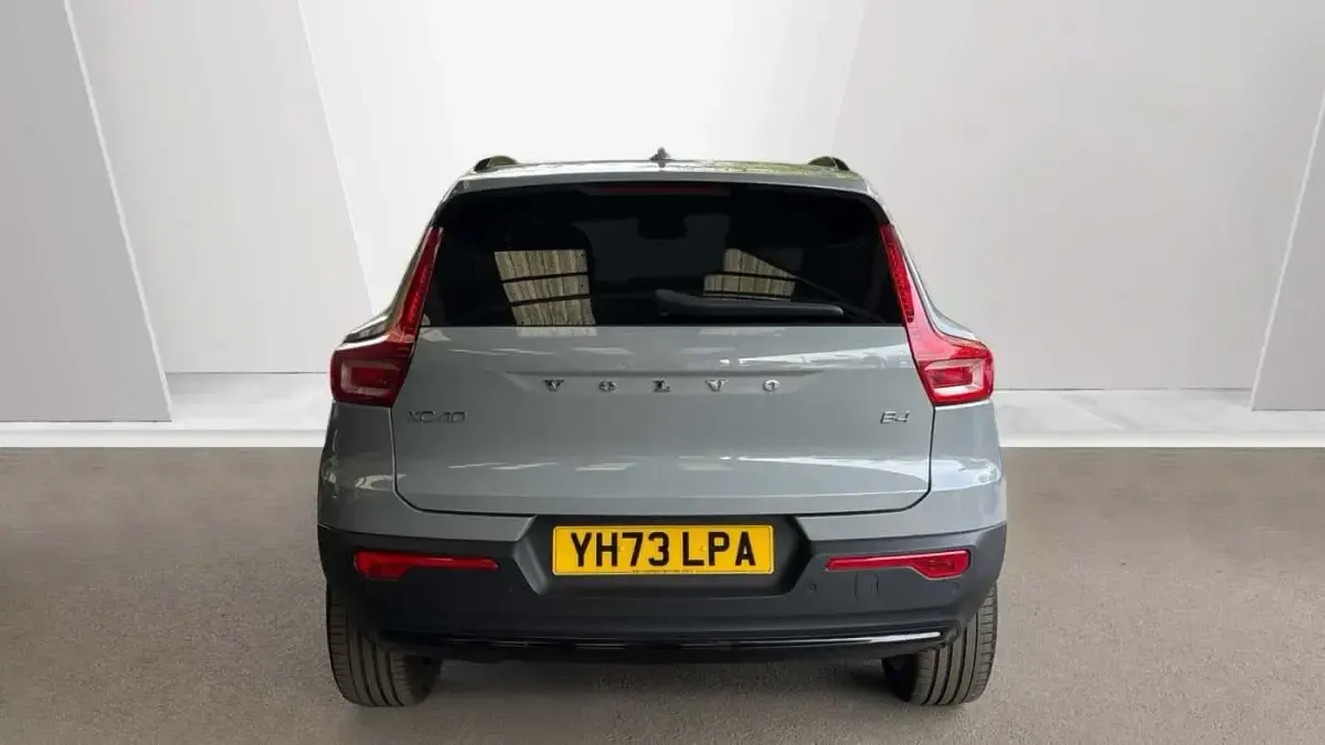 Used Volvo XC40 Ultimate 194 HP (142 kW) 2024 SUV