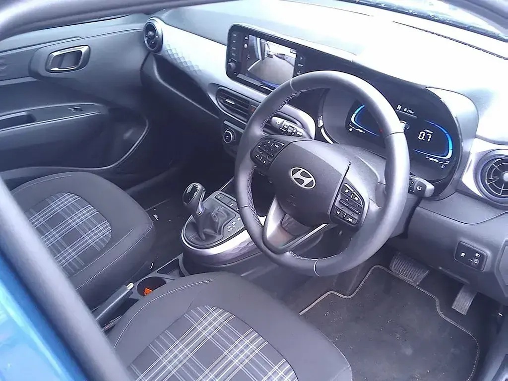 Usado Hyundai i10 Premium 2025 Azul Citadino