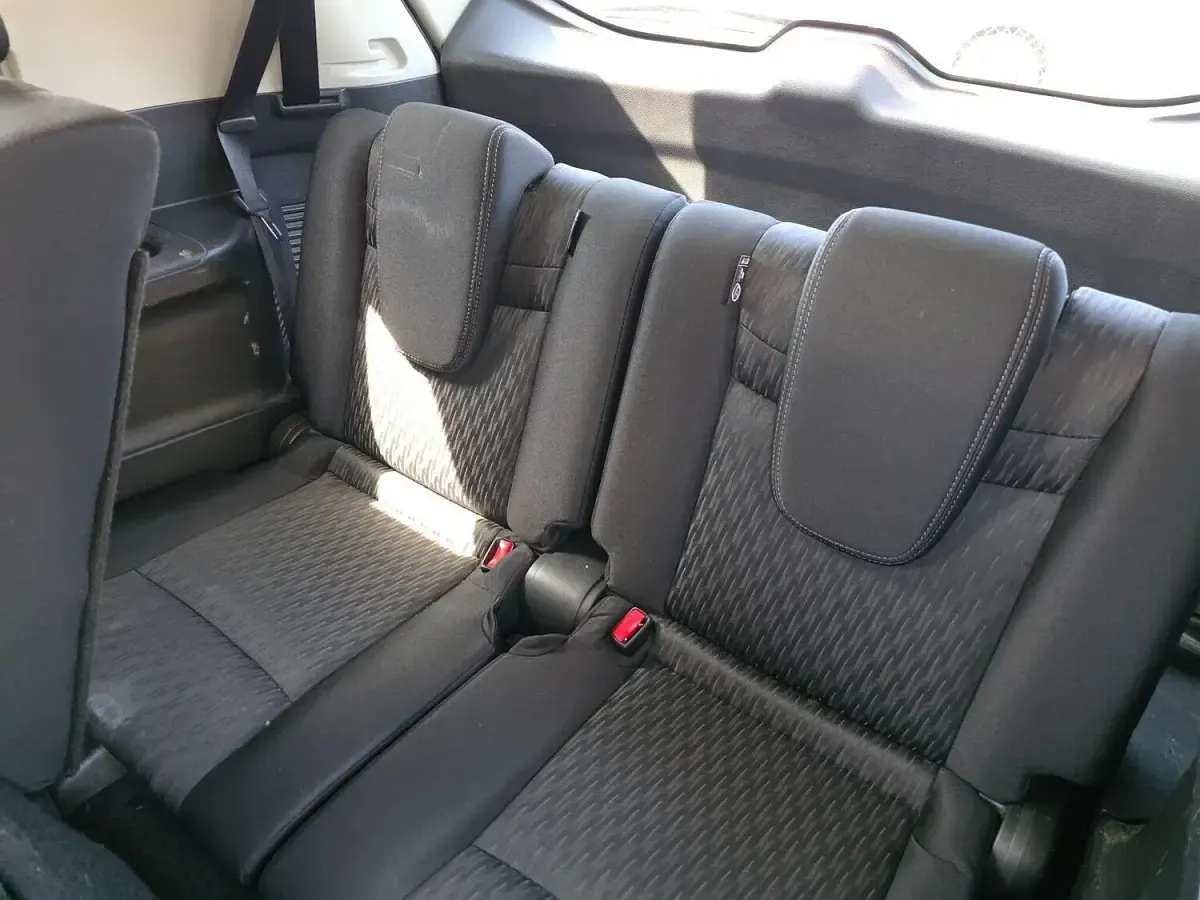 Used Nissan X-Trail N-Connecta 130 HP (95 kW) 2018 Green SUV