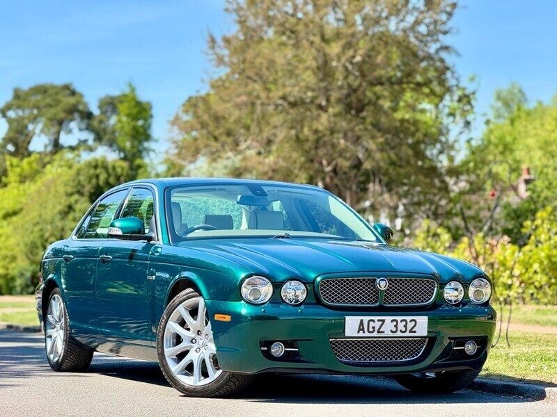 Green Used 2008 Jaguar XJ8 Sovereign Sedan | £7,495 - Image 1/4