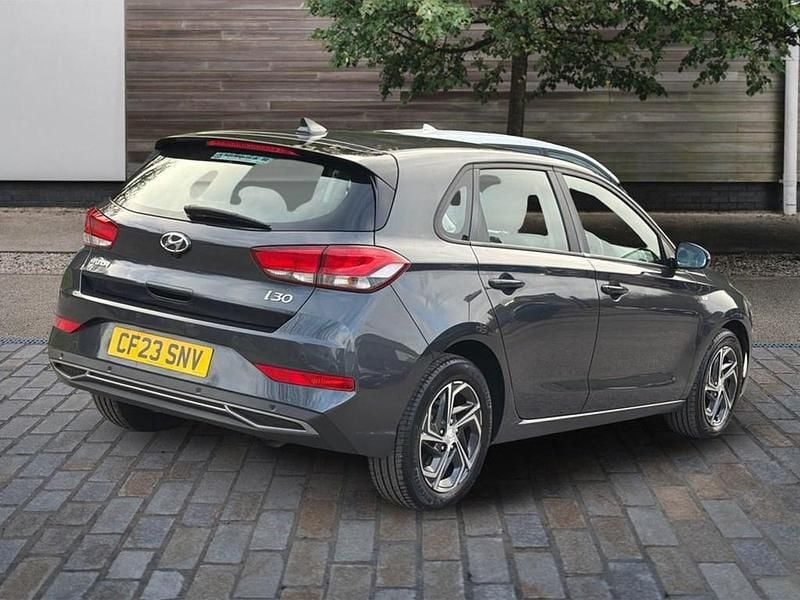 Used Hyundai i30 SE 120 HP (88 kW) 2023 Grey Hatchback