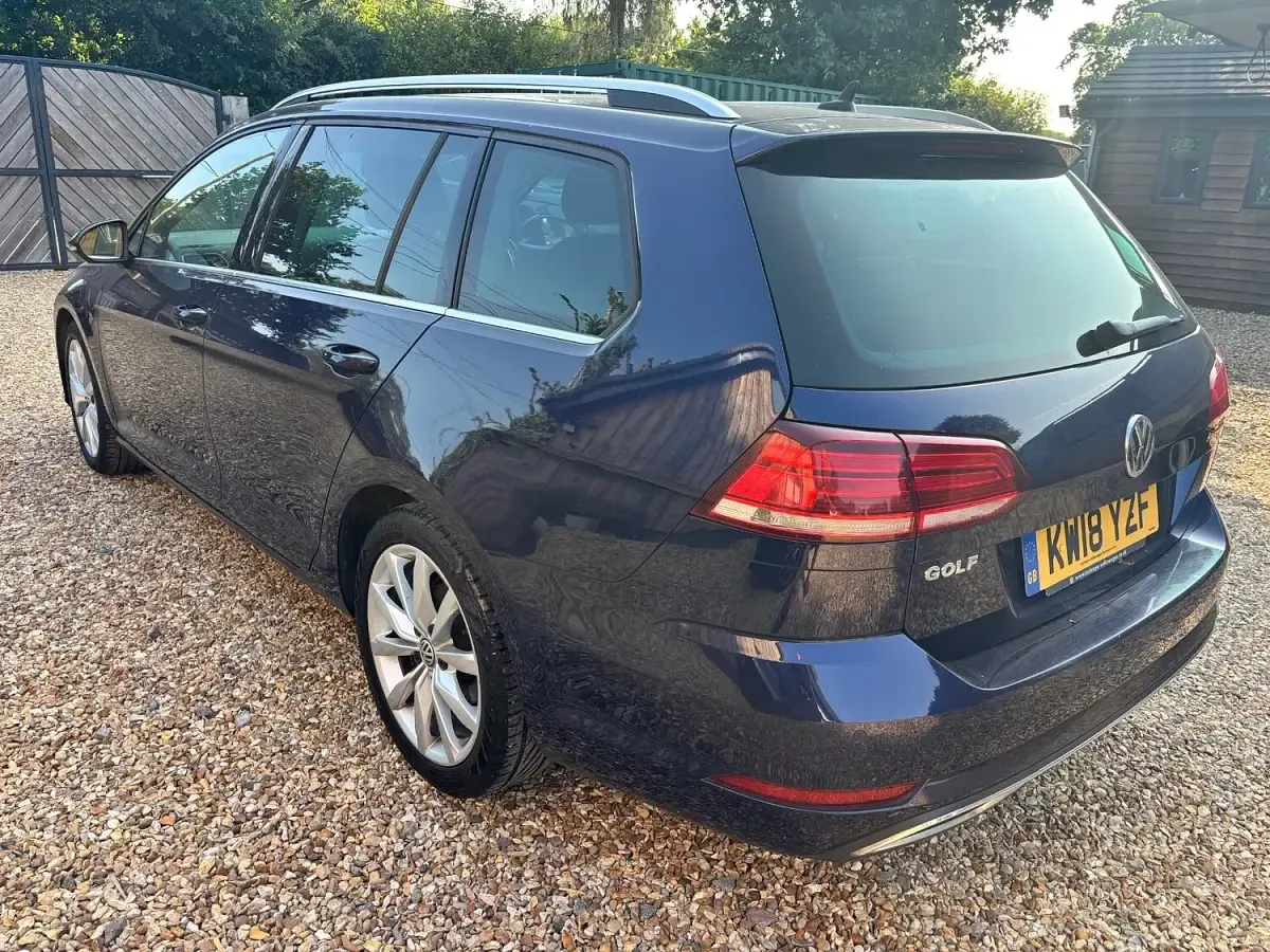 Used VW Golf VII GT 150 HP (110 kW) 2018 Blue Estate