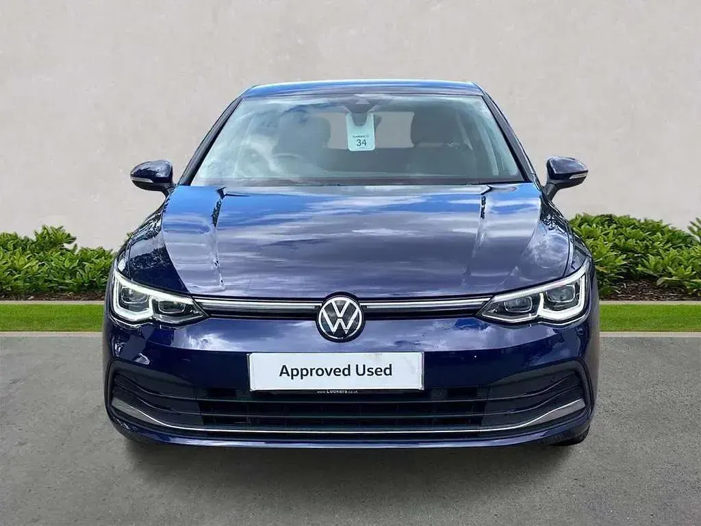 Used VW Golf VIII Style 130 HP (95 kW) 2022 Blue Hatchback