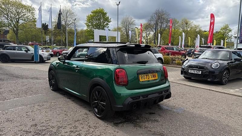 Używany Mini Cooper Hatch 134 KM (98 kW) 2023 Zielony Hatchback