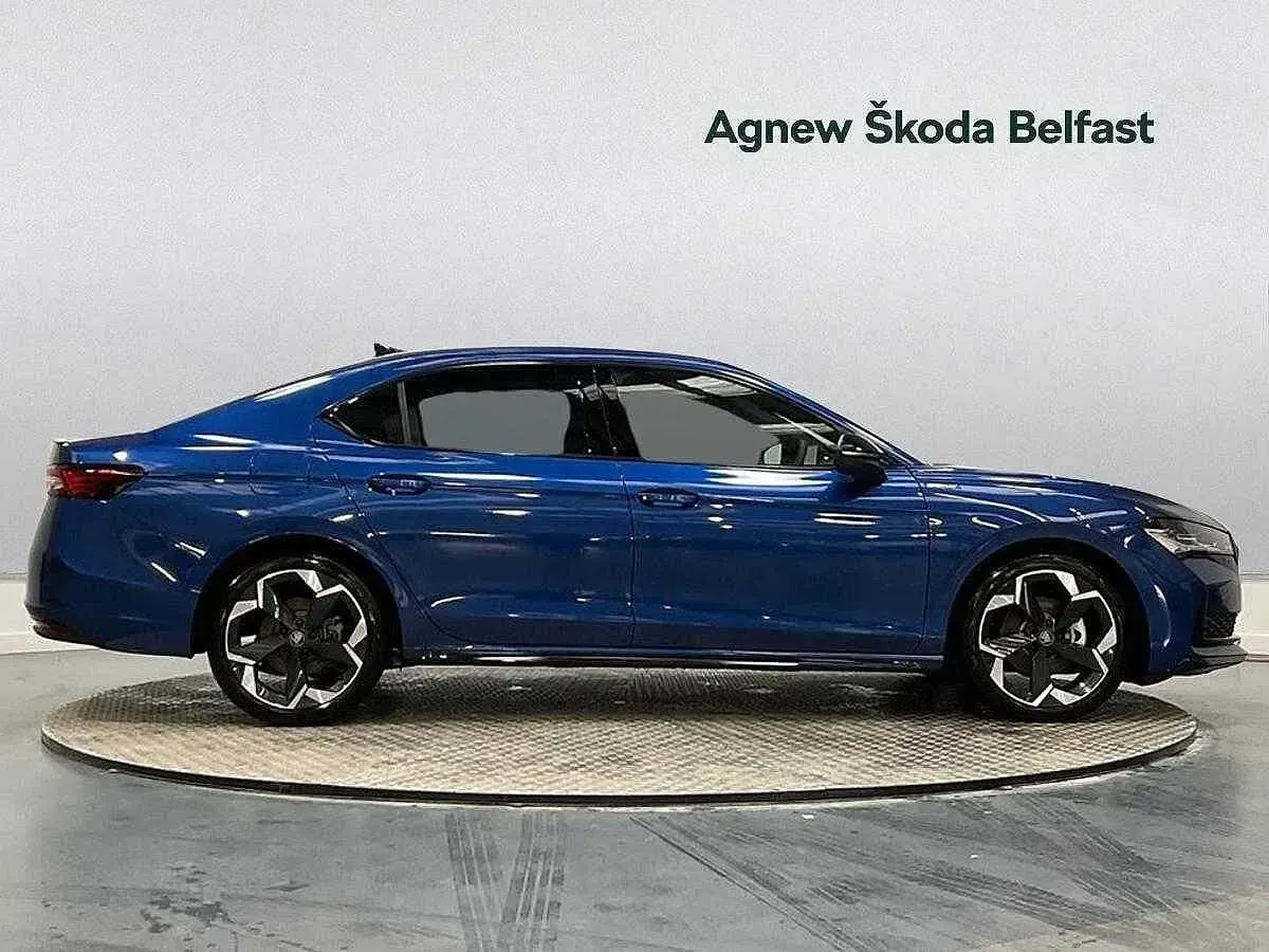 Used Skoda Superb SportLine 110 HP (80 kW) 2026 Cobalt blue metallic Hatchback