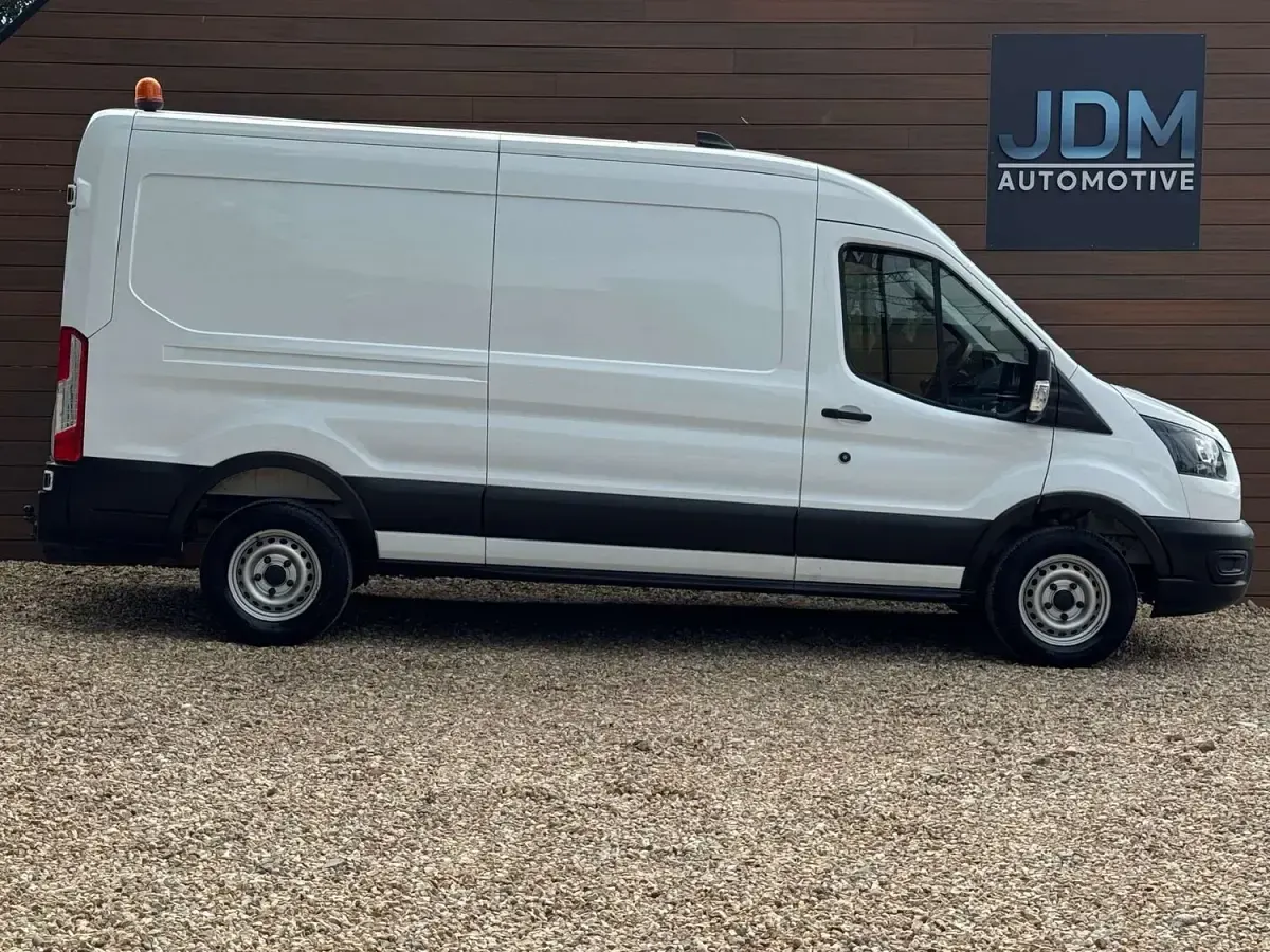 Used Ford Transit 130 HP (95 kW) 2023 White Van
