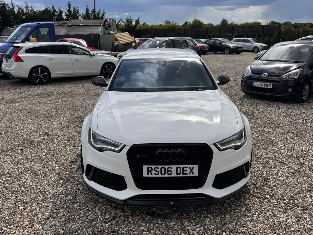 Used Audi RS6 Comfort 552 HP (405 kW) 2014 White Estate