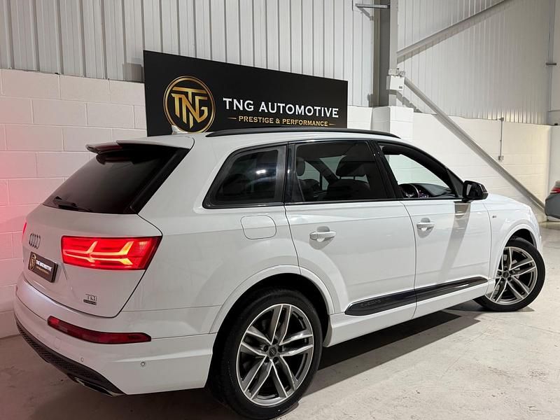 Used Audi Q7 S-Line 272 HP (200 kW) 2017 White SUV