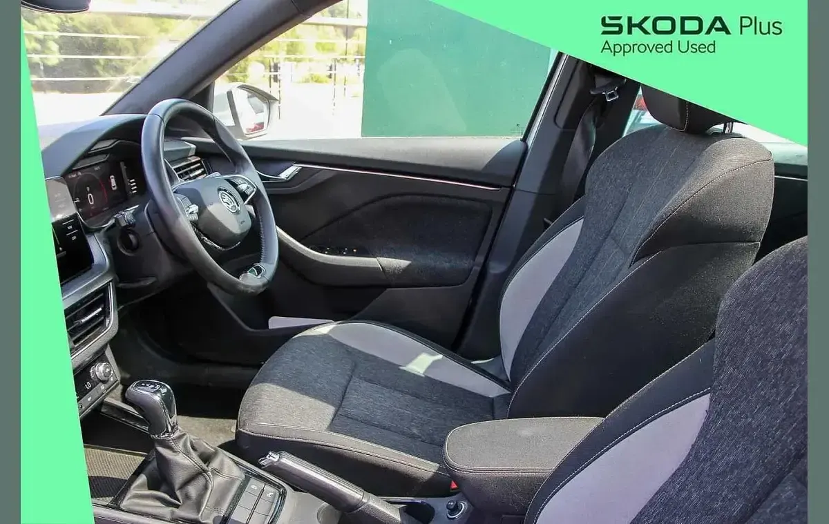 Used Skoda Kamiq SE L Executive 147 HP (108 kW) 2023 Brilliant silver metallic SUV