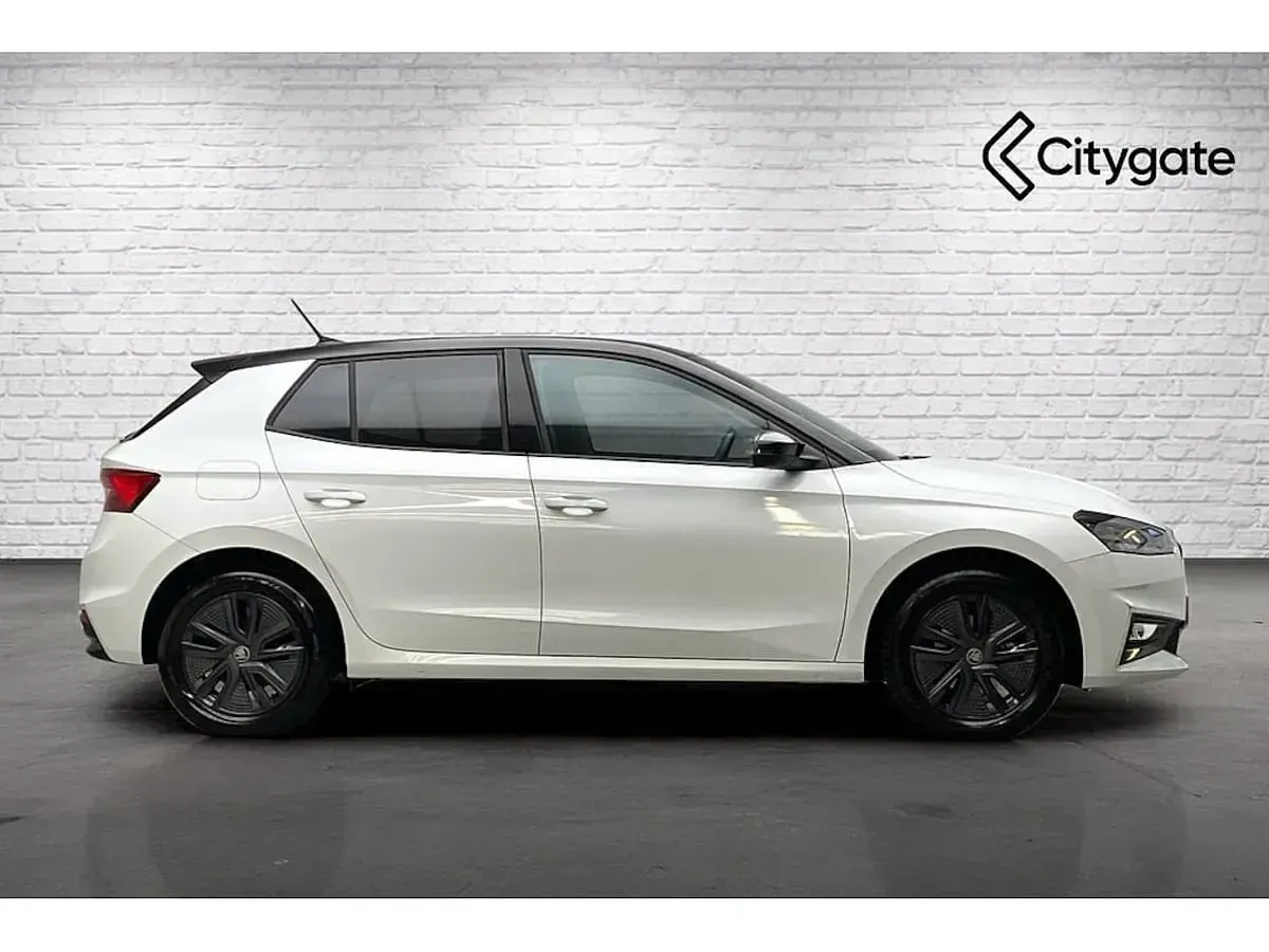 Used Skoda Fabia Design Edition 85 HP (62 kW) 2025 Moon white metallic black magic pearl effect Hatchback