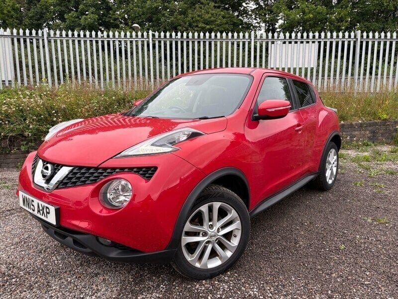 Red Used 2015 Nissan Juke Acenta SUV | £3,295 (Good price) - Image 1/4
