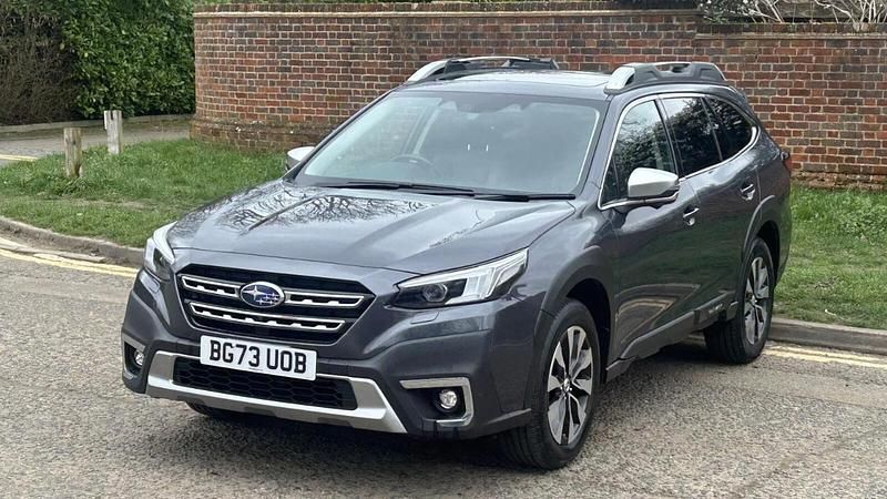 Usado Subaru Outback 167 CV (122 kW) 2023 Gris Familiar