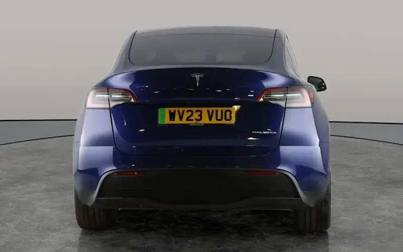 Used Tesla Model Y Long Range AWD 378 kW (514 HP) 2023 Blue SUV