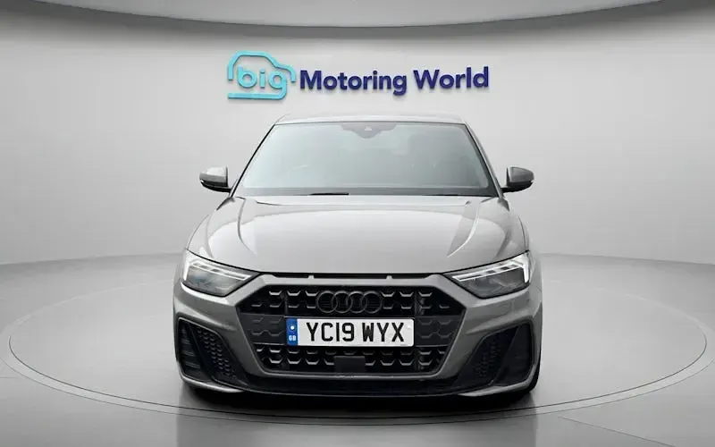 Usado Audi A1 Sportback S-Line 116 HP (85 kW) 2026 Citadino