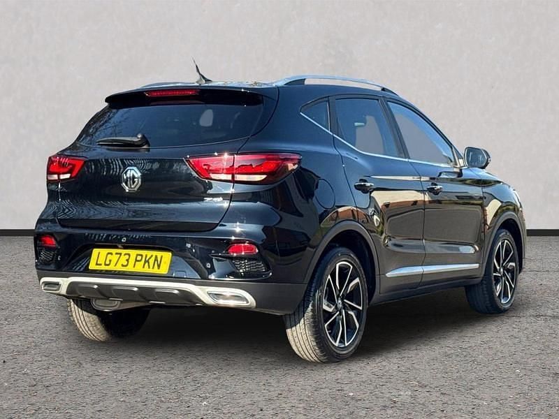 Usado MG ZS Exclusive 111 HP (81 kW) 2023 Preto SUV