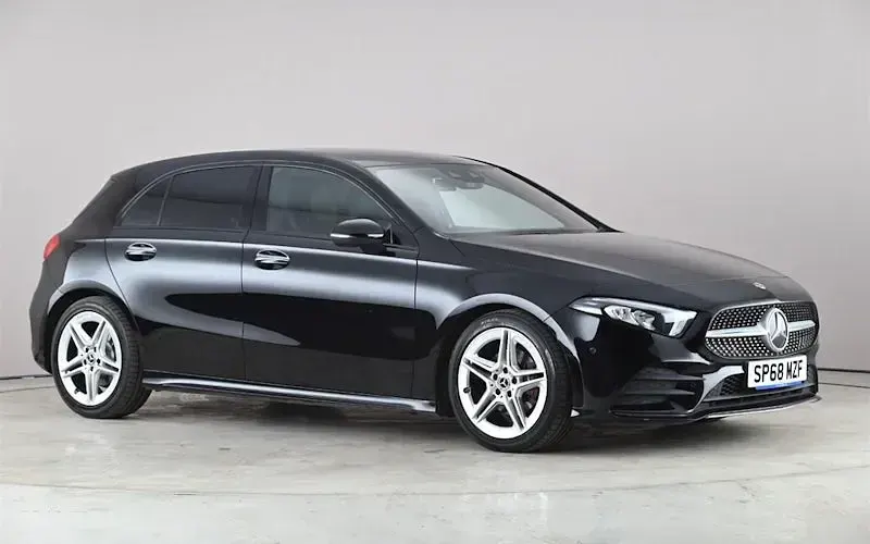 Usado Mercedes A200 AMG Line Premium 163 HP (119 kW) 2022 Citadino