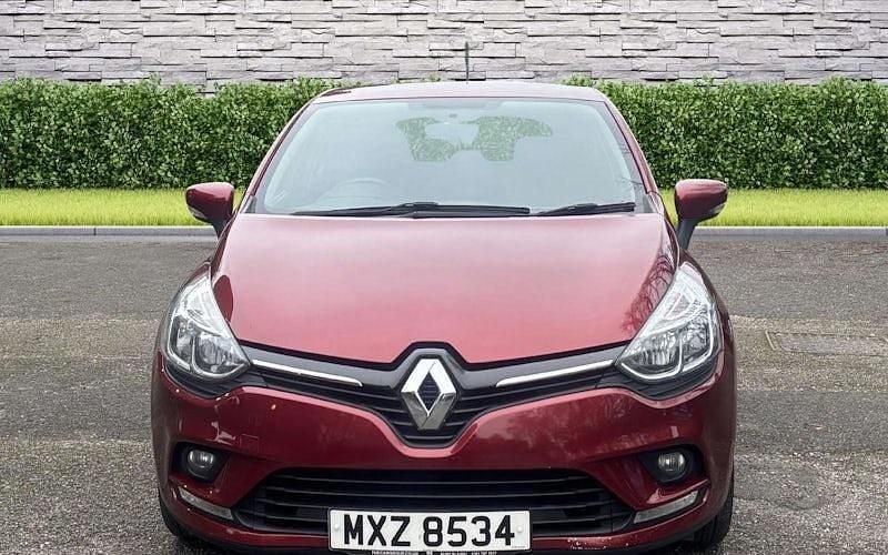 Used Renault Clio IV Iconic 90 HP (66 kW) 2019 Red Hatchback