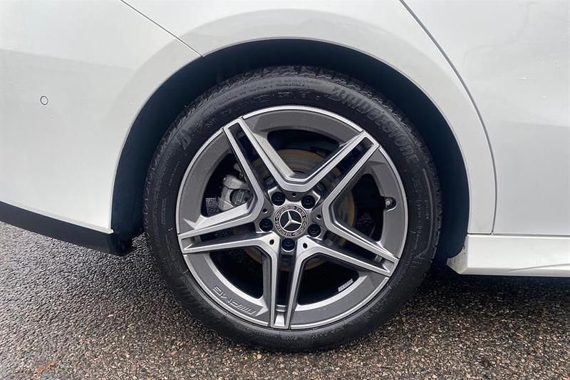 Used Mercedes CLA220 Executive 190 HP (139 kW) 2024 Polar white Sedan