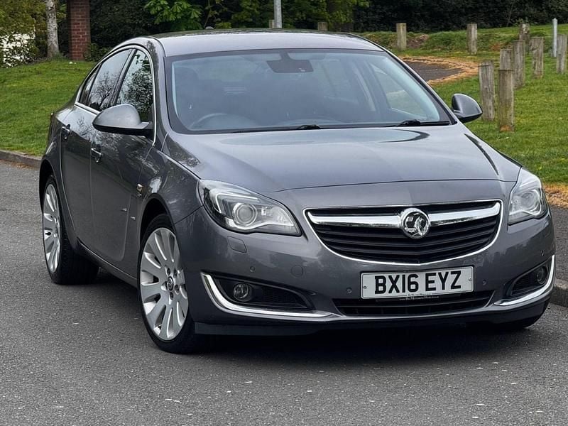 Second-hand Vauxhall Insignia Elite 170 CP (125 kW) 2016 Gri Hatchback