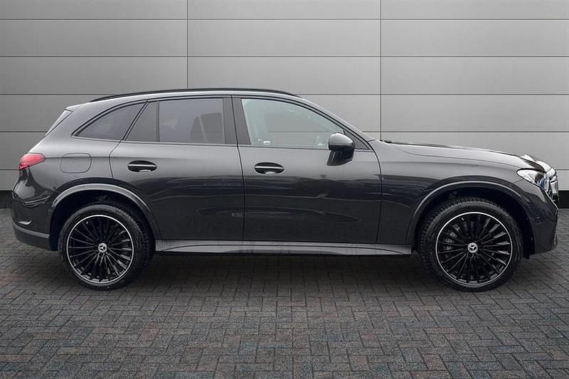 Used Mercedes GLC300e Urban 313 HP (230 kW) 2025 Graphite grey Estate