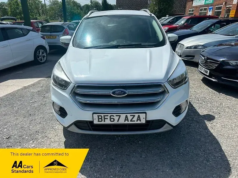 Used Ford Kuga Zetec 120 HP (88 kW) 2017 White SUV