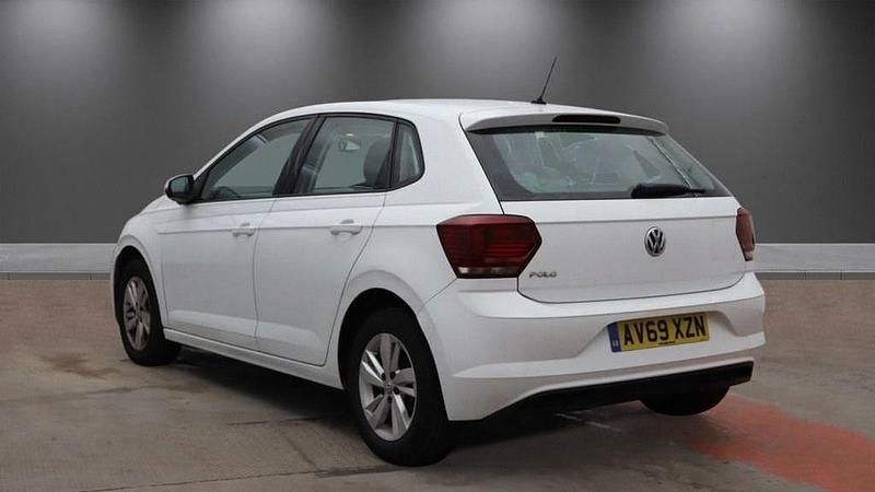 Used VW Polo SE 95 HP (69 kW) 2020 White Hatchback