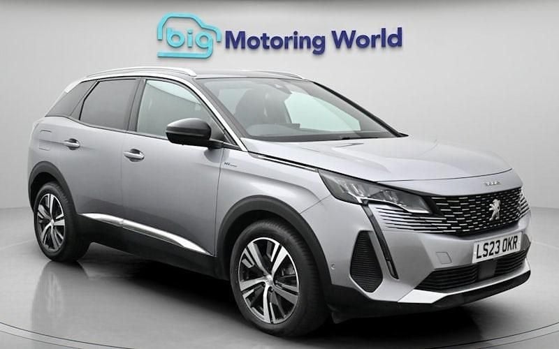 Used Peugeot 3008 Allure+ 300 HP (220 kW) 2023 Grey SUV
