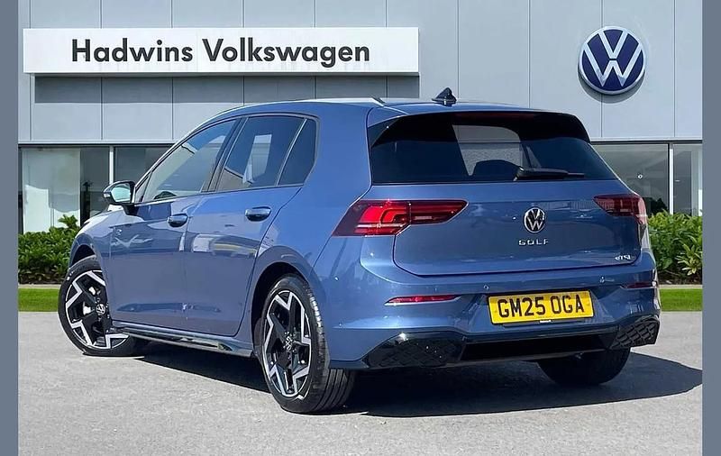 Used VW Golf VIII R-line 147 HP (108 kW) 2025 Blue Hatchback