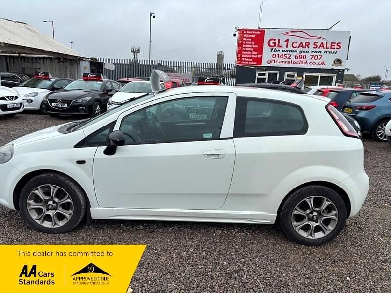 Used Fiat Punto Easy Plus 2015 White Hatchback