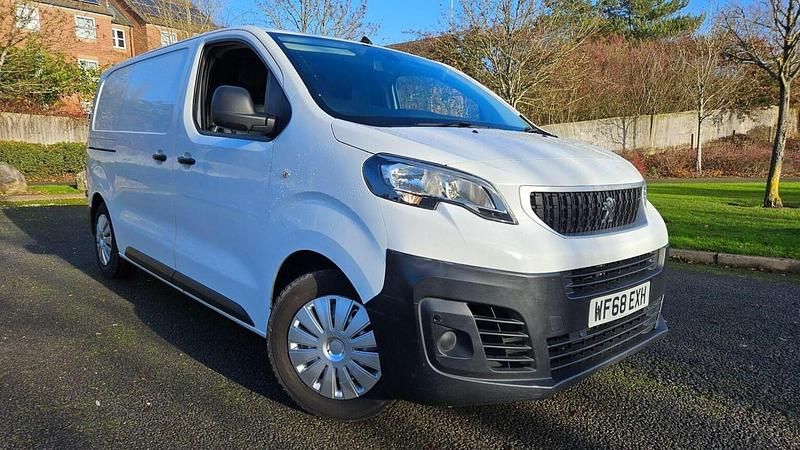 Used Peugeot Expert 2018 White Van