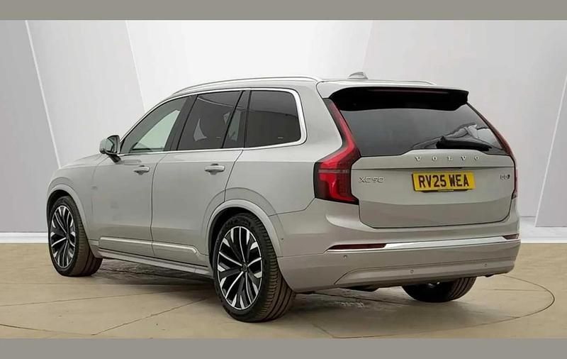 Usado Volvo XC90 Ultra 247 HP (181 kW) 2025 Prateado SUV