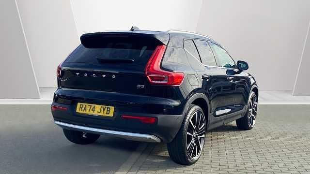 Used Volvo XC40 Ultra 161 HP (118 kW) 2025 Black SUV