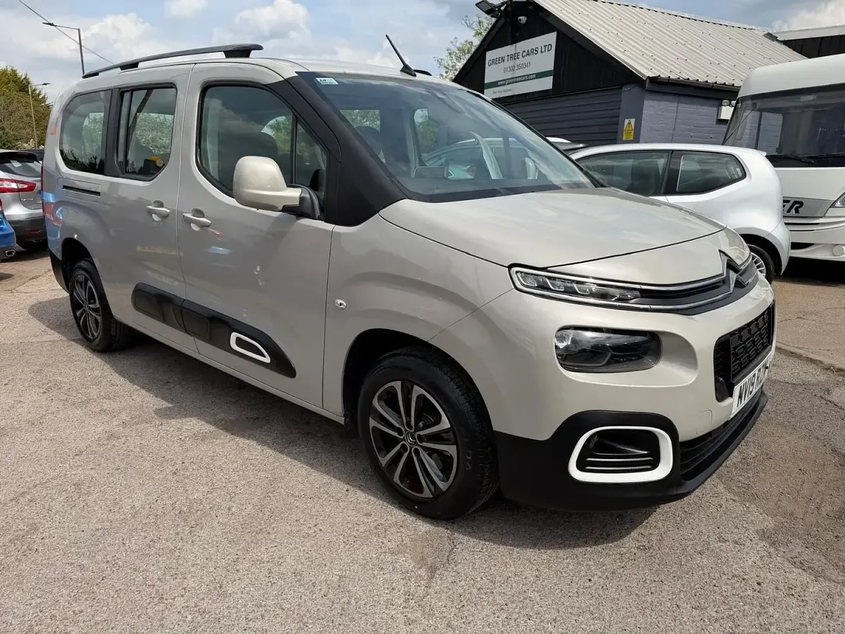 Used Citroën Berlingo Flair 100 HP (73 kW) 2019 Beige MPV