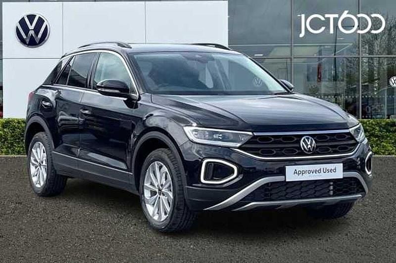 Black Used 2025 VW T-Roc Match SUV | £27,073 (Fair price) - Image 1/4