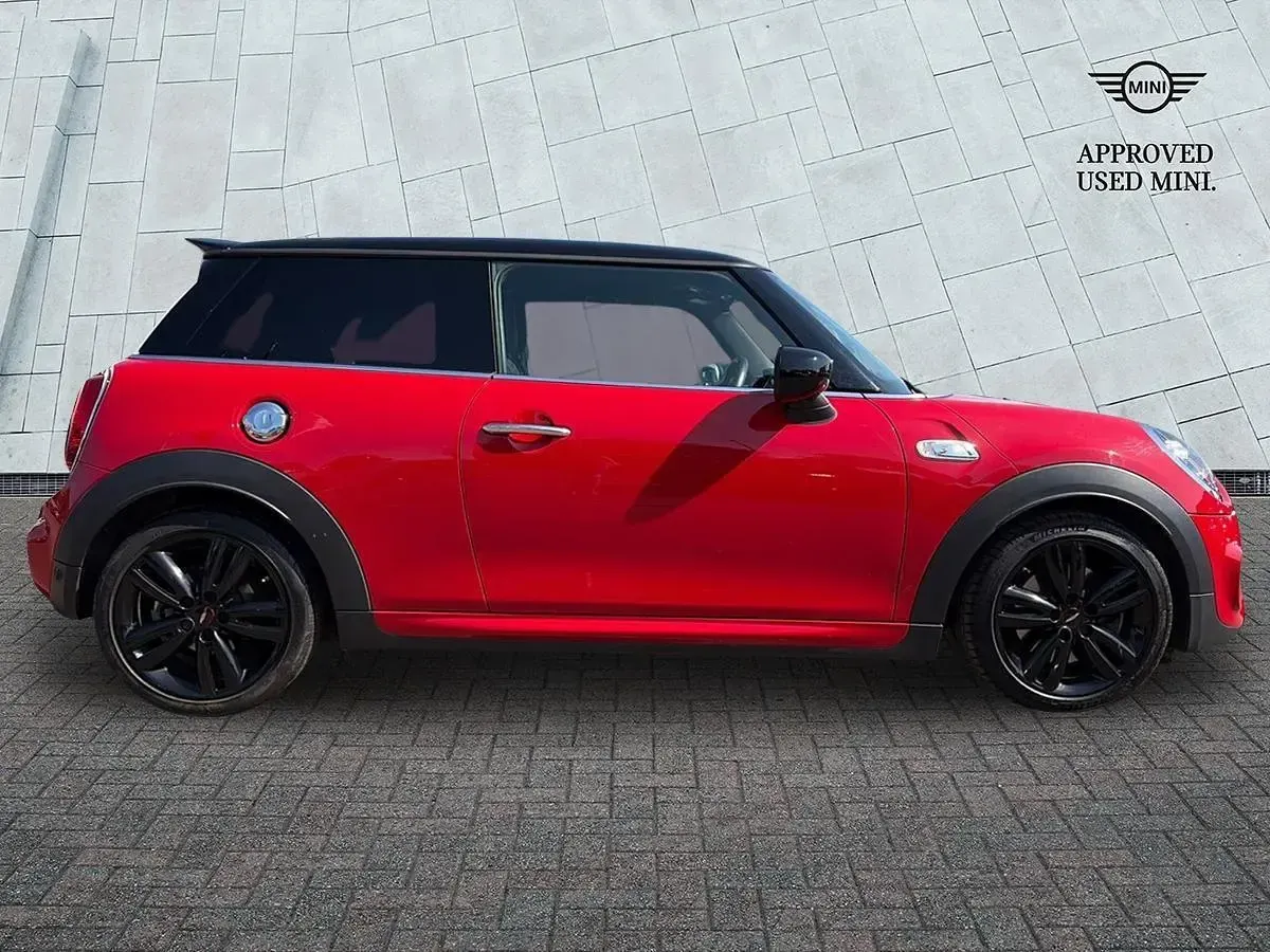 Used Mini Cooper S Sport 192 HP (141 kW) 2021 Red Hatchback