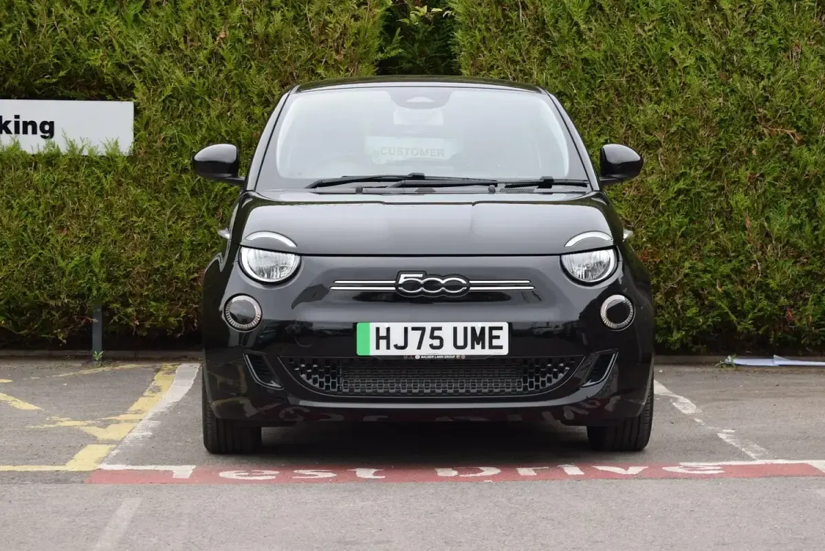 Used Fiat 500e 86 kW (118 HP) 2025 Black Hatchback