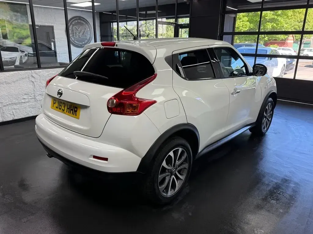 Used Nissan Juke Tekna 117 HP (86 kW) 2013 White SUV