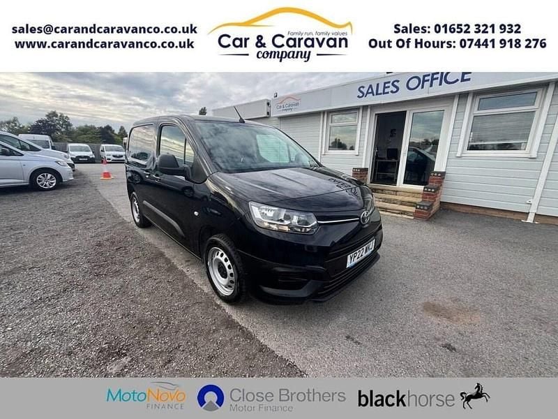 Black Used 2022 Toyota Proace Active MPV | £9,270 (Good price) - Image 1/3