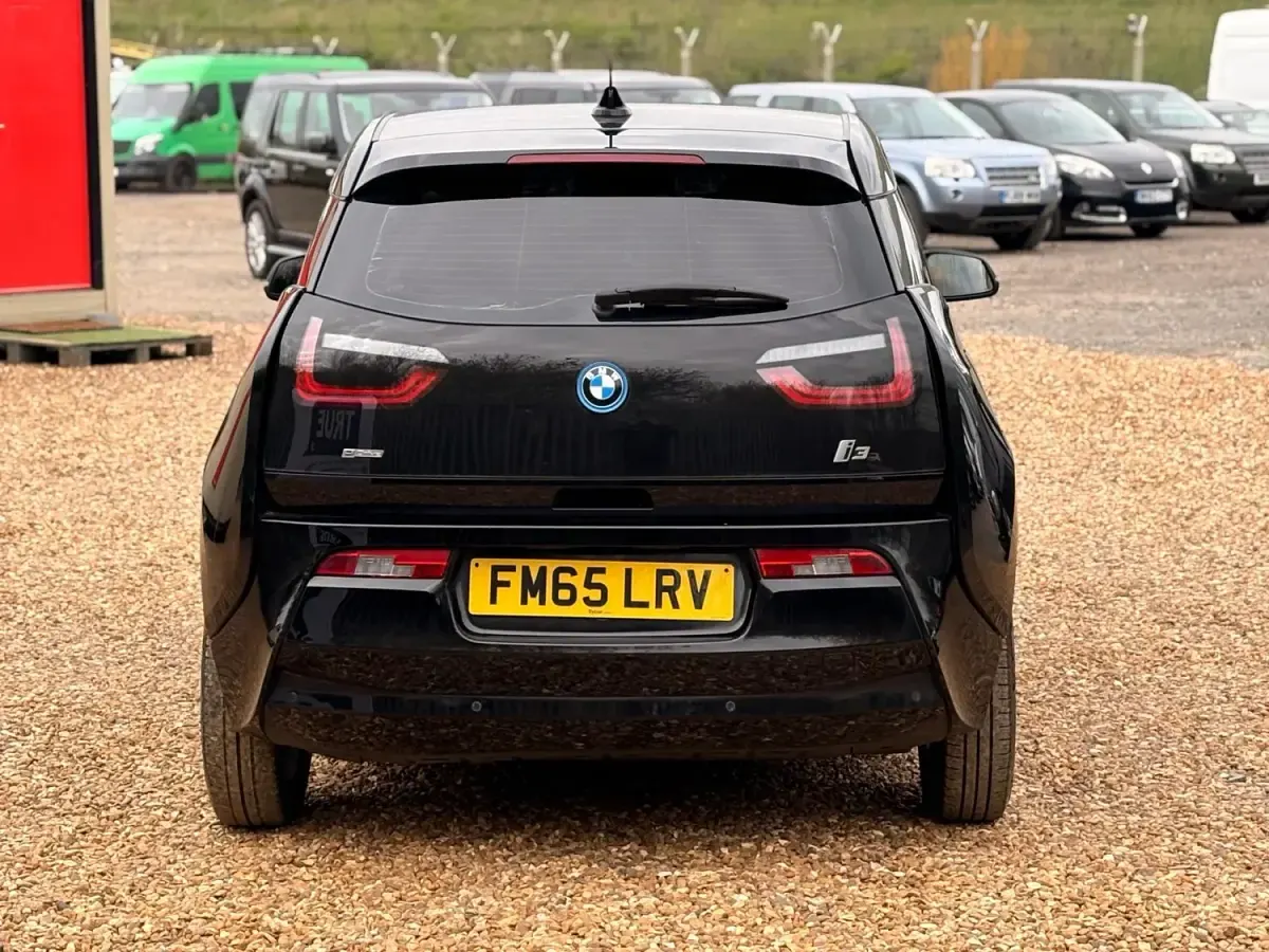 Usado BMW i3 Comfort Edition 125 kW (170 CV) 2015 Negro Utilitario