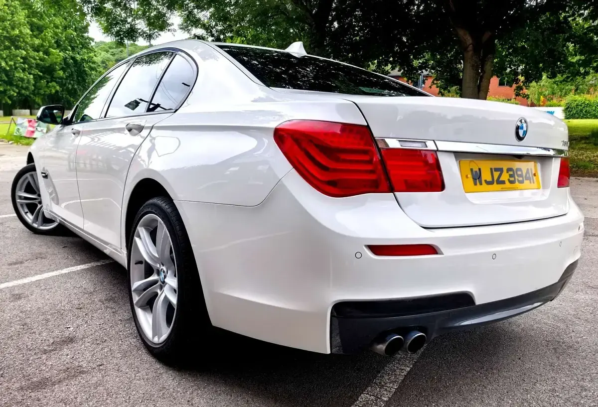 Used BMW 730 Executive 241 HP (177 kW) 2012 White Sedan