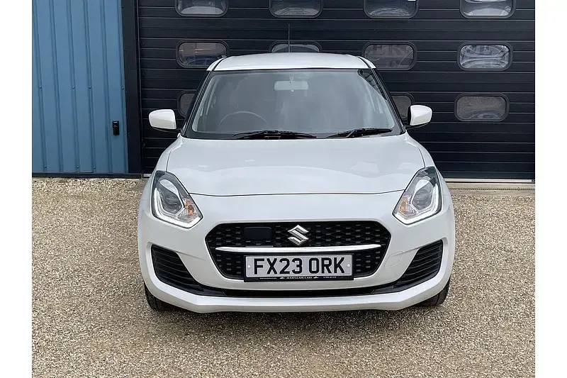 Used Suzuki Swift SZ-L 83 HP (61 kW) 2023 White Hatchback
