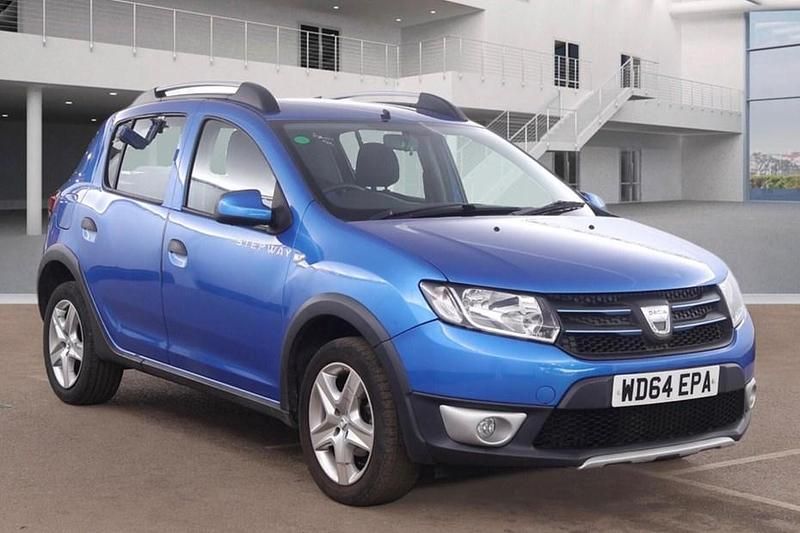 Used Dacia Sandero Lauréate 90 HP (66 kW) 2015