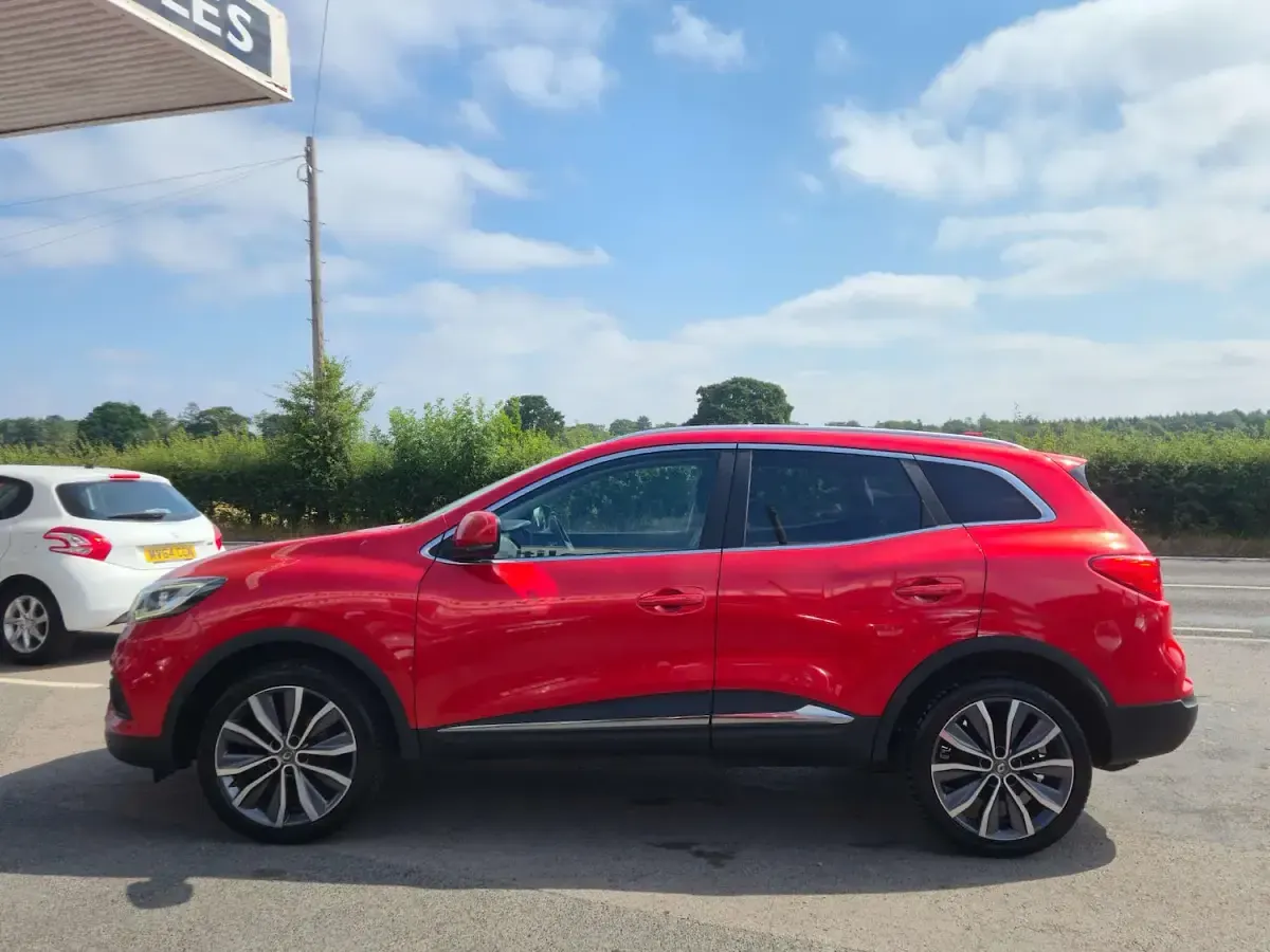 Used Renault Kadjar Iconic 140 HP (102 kW) 2019 Red SUV