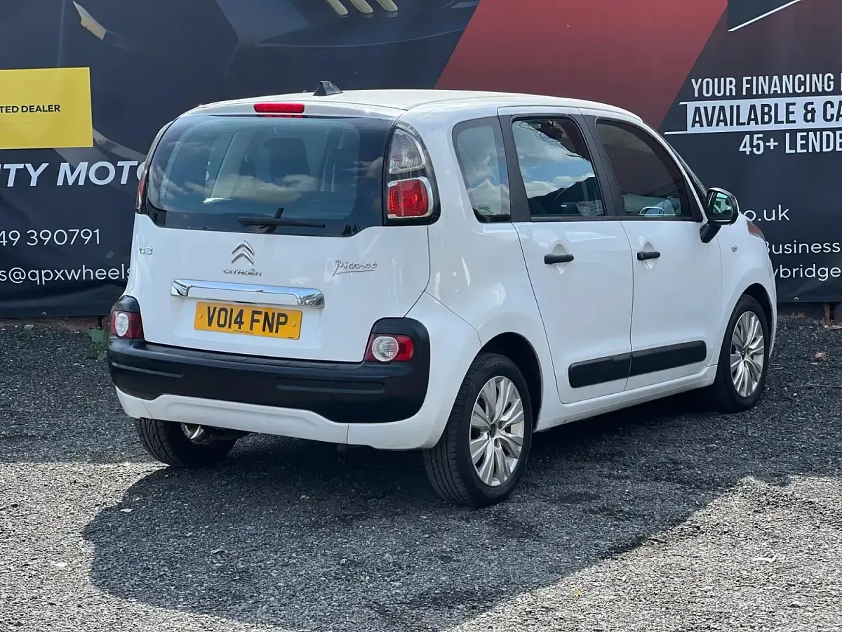 Used Citroën C3 Picasso VTR Sport 120 HP (88 kW) 2014 White MPV